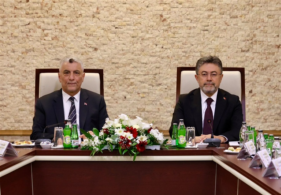 TARIM VE ORMAN BAKANLIĞIMIZIN EV SAHİPLİĞİNDE; TİCARET BAKANIMIZ ÖMER BOLAT VE TARIM VE ORMAN BAKANIMIZ İBRAHİM YUMAKLI’NIN KATILIMLARIYLA HUBUBAT SEKTÖRÜ İSTİŞARE TOPLANTISI GERÇEKLEŞTİRİLD