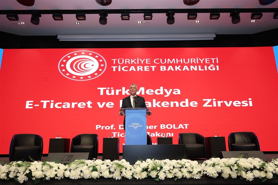 Ticaret Bakanı Bolat, E-Ticaret ve Perakende Zirvesi'nde konuştu
