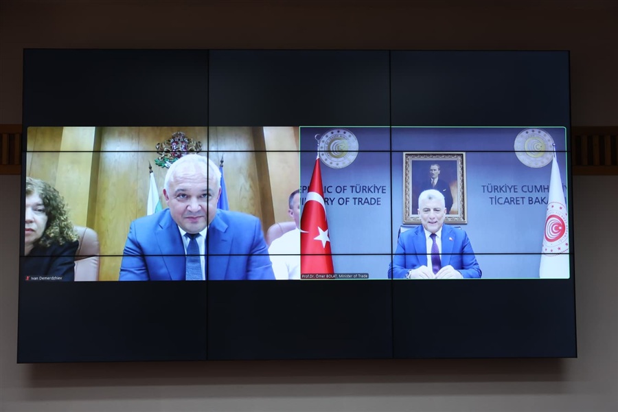 Ticaret Bakanı Ömer Bolat, Bulgaristan İçişleri Bakanı Demerdzhiev ile Sınır Kapılarındaki Yoğunluğu Görüştü