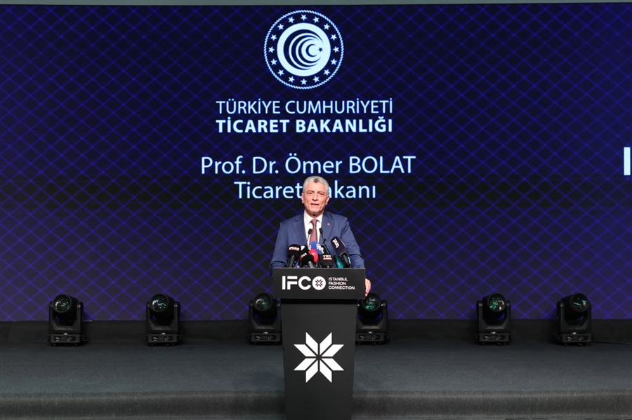 Ticaret Bakanı Ömer Bolat "İstanbul Hazır Giyim ve Moda Fuarı"nda Konuştu