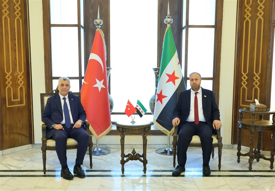 Ticaret Bakanı Ömer Bolat, Suriye'nin Halep Vilayetinde Temaslarda Bulundu